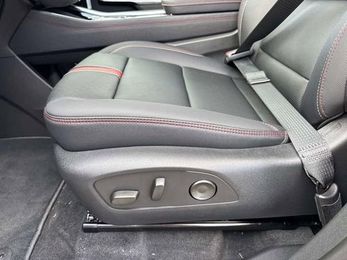 New 2026 Chevrolet Traverse RS FWD image 41