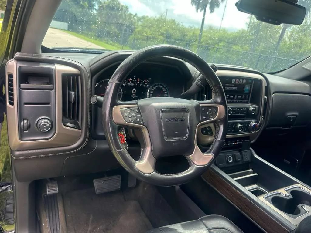 Used 2017 GMC Sierra 1500 Denali RWD image 10