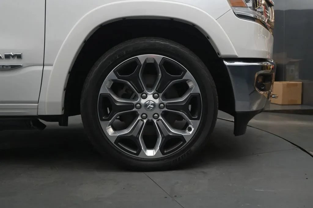 Used 2019 RAM 1500 Limited AWD/4WD image 21