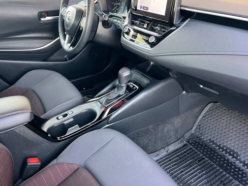 Certified 2024 Toyota Corolla SE FWD image 18