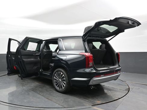 Used 2025 Hyundai Palisade Calligraphy image 57