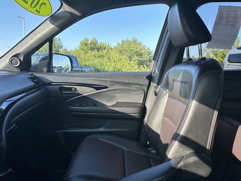Used 2022 Honda Ridgeline Black Edition image 22