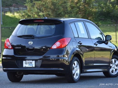 Used 2011 Nissan Versa Hatchback w/ Navigation/Satellite Pkg FWD image 5