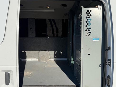 Used 2014 Ford E-250 and Econoline 250 w/ Interior Upgrade Package image 37