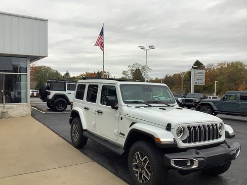 New 2026 Jeep Wrangler Unlimited Sahara image 3