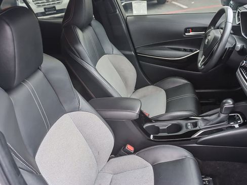 Used 2021 Toyota Corolla XSE image 15