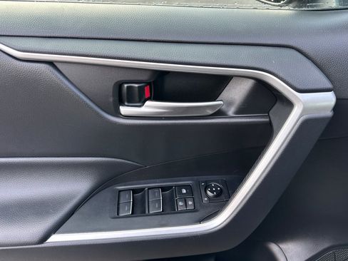 Certified 2023 Toyota RAV4 Hybrid XLE image 11