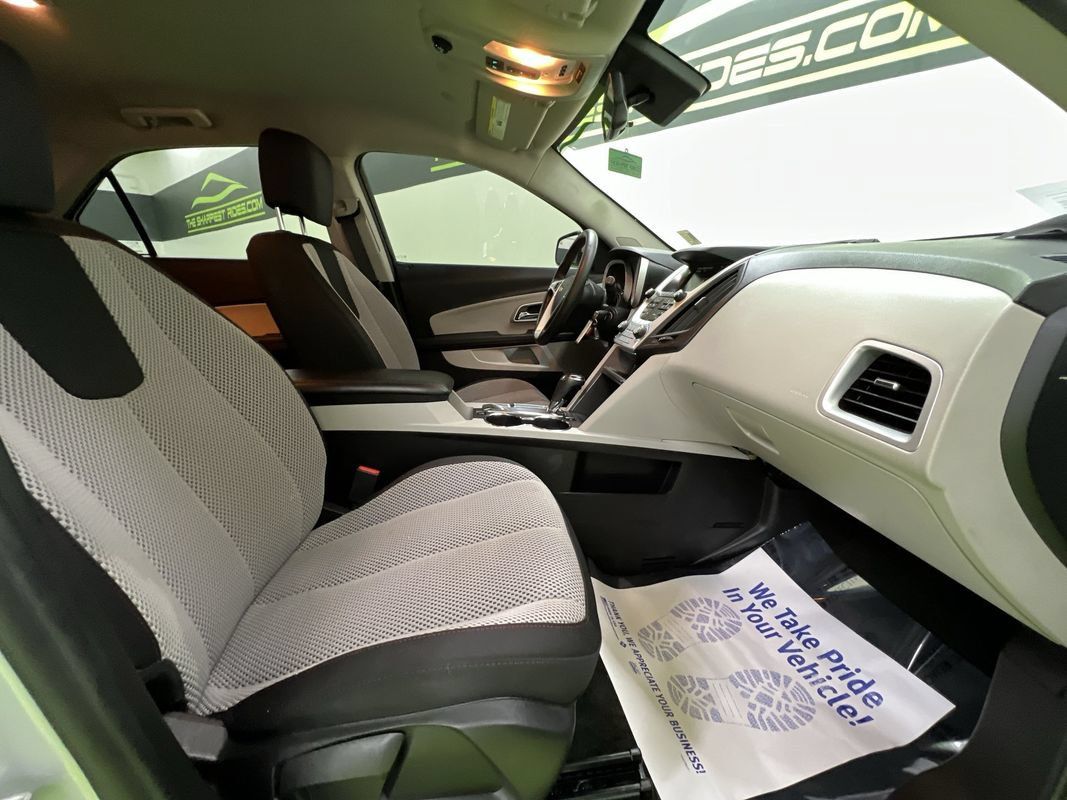 Used 2017 Chevrolet Equinox LT w/ Convenience Package FWD image 25