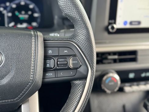 Used 2024 Toyota Tacoma TRD Off-Road image 11