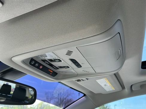 Used 2019 GMC Acadia SLT w/ Black Edition FWD image 28