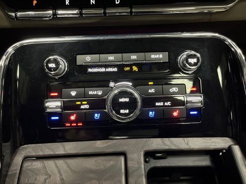 Used 2024 Lincoln Navigator Reserve image 22