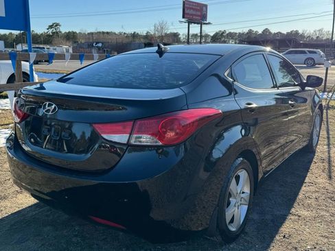Used 2013 Hyundai Elantra GLS image 9