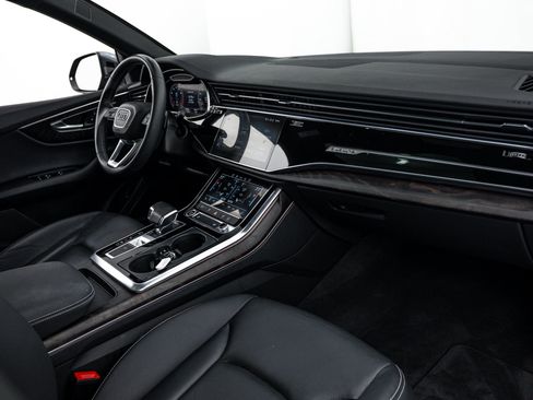 Used 2021 Audi Q8 Premium Plus AWD/4WD image 8
