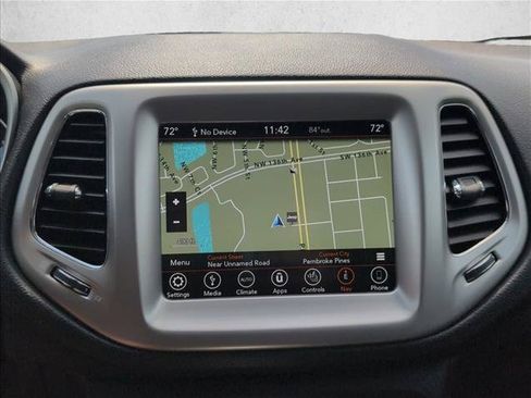 Used 2020 Jeep Compass Latitude w/ Popular Equipment Group AWD/4WD image 18