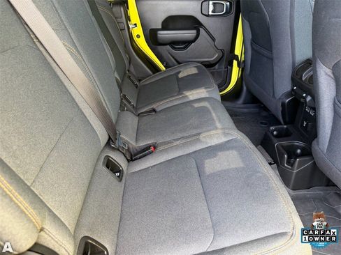 Certified 2024 Jeep Gladiator Sport image 13