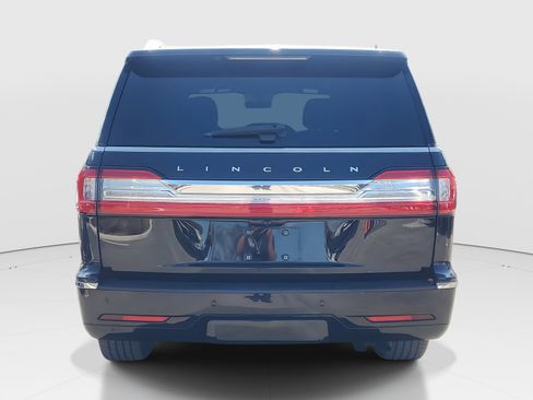 Used 2019 Lincoln Navigator Select w/ Technology Package image 6