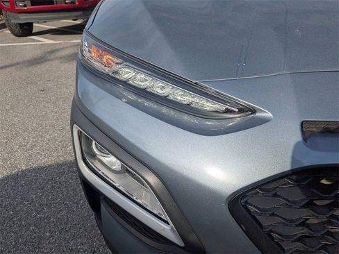 Used 2020 Hyundai Kona SEL Plus w/ Cargo Package image 10