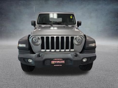 Used 2019 Jeep Wrangler Unlimited Sport S AWD/4WD image 3