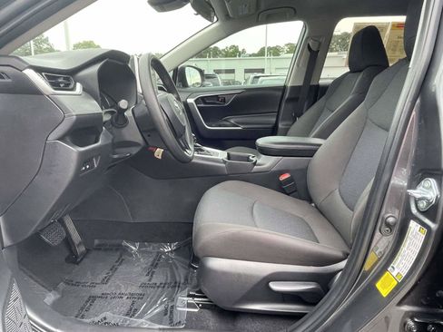 Used 2025 Toyota RAV4 LE FWD image 15