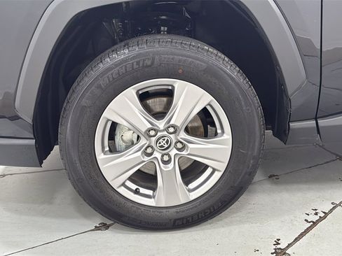 Used 2025 Toyota RAV4 XLE image 24