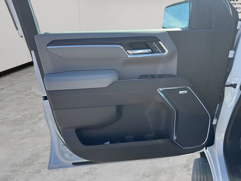 New 2026 GMC Sierra 1500 SLT image 24