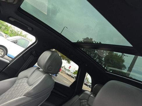 Used 2018 Audi SQ5 Prestige image 13