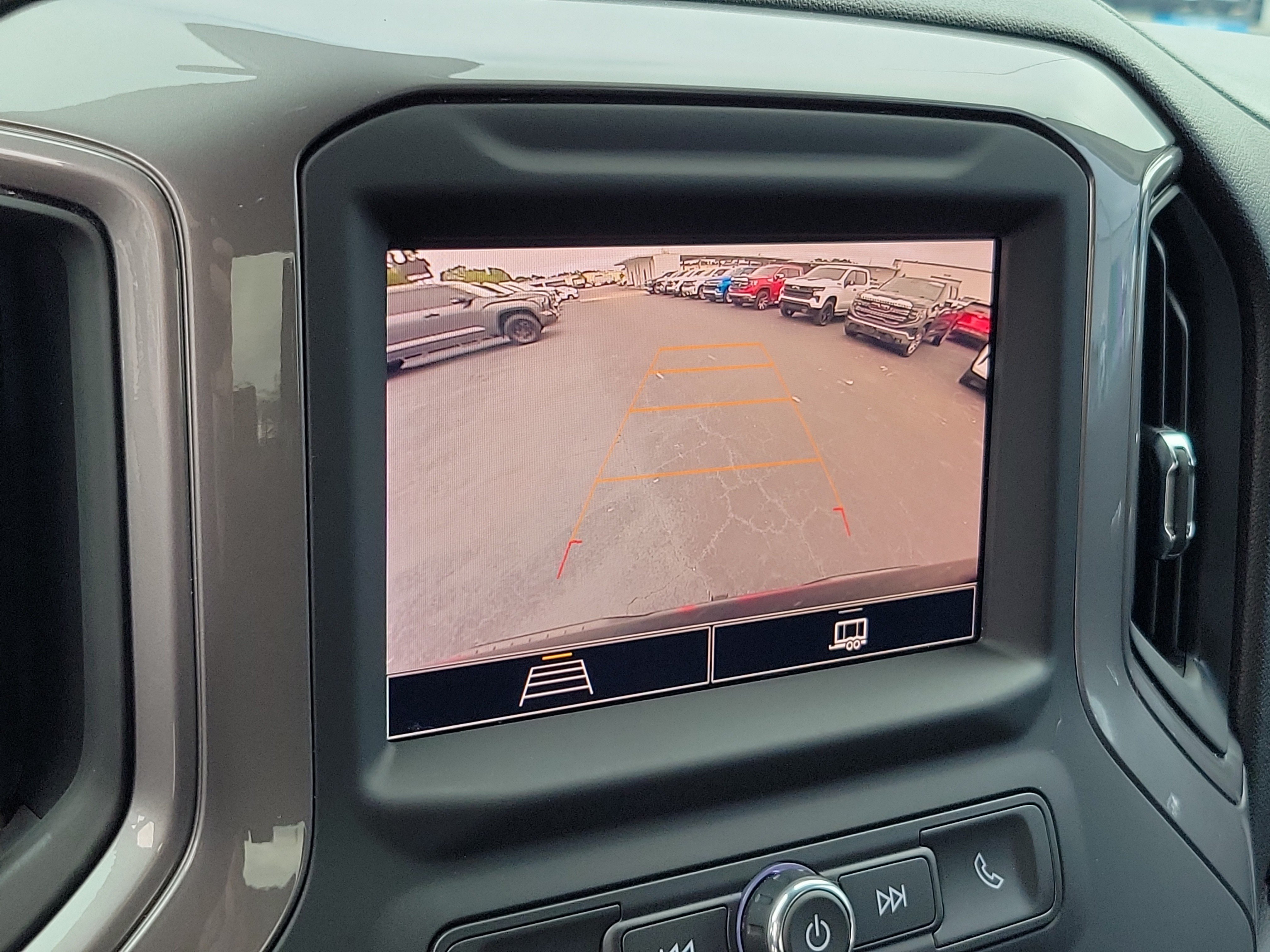 Used 2022 Chevrolet Silverado 1500 Custom AWD/4WD image 28