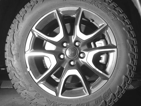 Used 2025 Jeep Compass Trailhawk AWD/4WD image 10