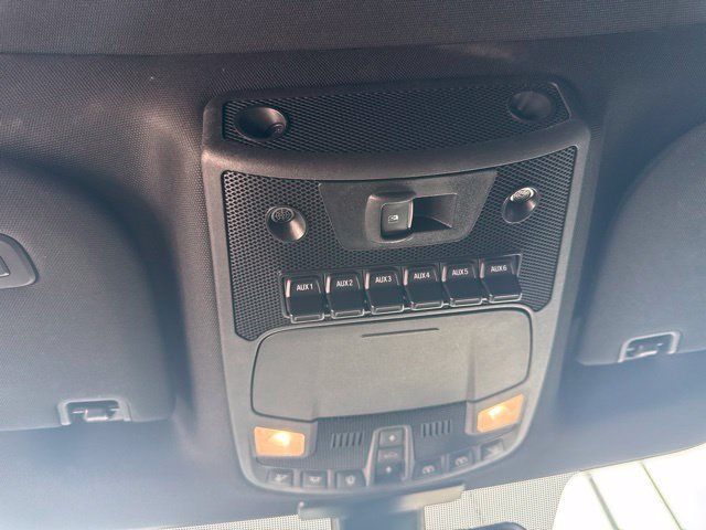 Used 2018 Ford F150 Raptor w/ Equipment Group 802A Luxury AWD/4WD image 13
