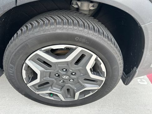 Used 2022 Hyundai Santa Fe Limited AWD/4WD image 11
