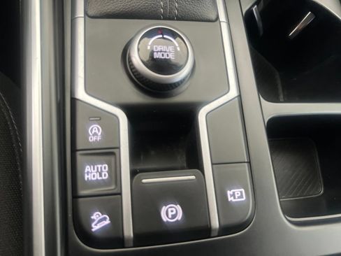 Certified 2024 Kia Sorento LX FWD image 50