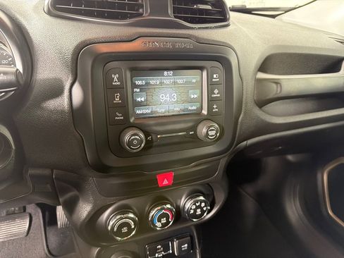 Used 2017 Jeep Renegade Sport w/ Power & Air Group AWD/4WD image 16