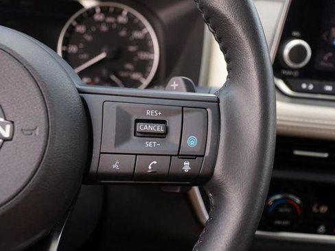 Used 2024 Nissan Rogue SV w/ SV Premium Package AWD/4WD image 14