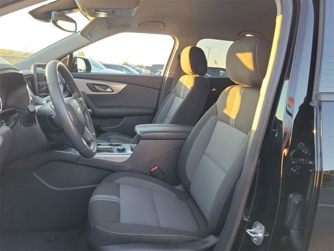 Used 2025 Chevrolet Blazer LT w/ Convenience Package image 18