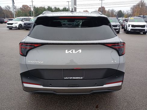 New 2026 Kia Sportage EX image 6
