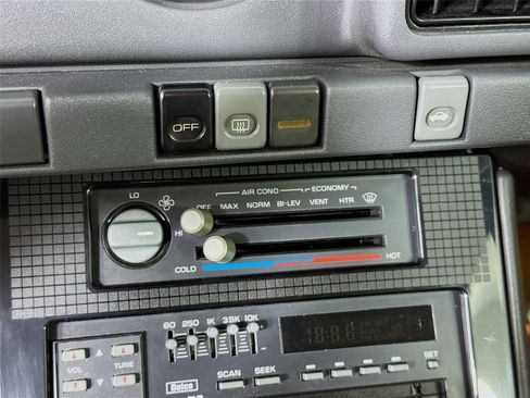 Used 1987 Pontiac Firebird Trans Am RWD image 16