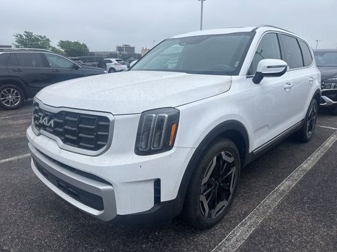 Used 2025 Kia Telluride S FWD image 1