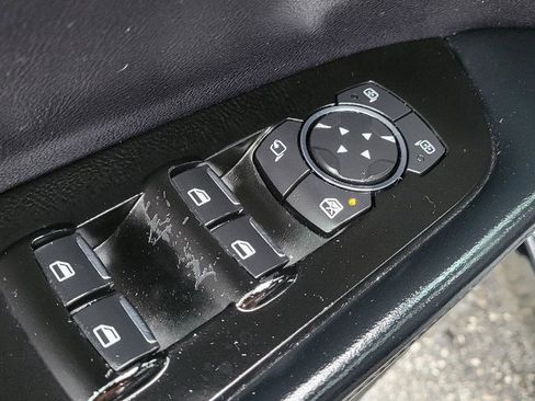 Used 2016 Lincoln MKX Select w/ Select Plus Package image 9