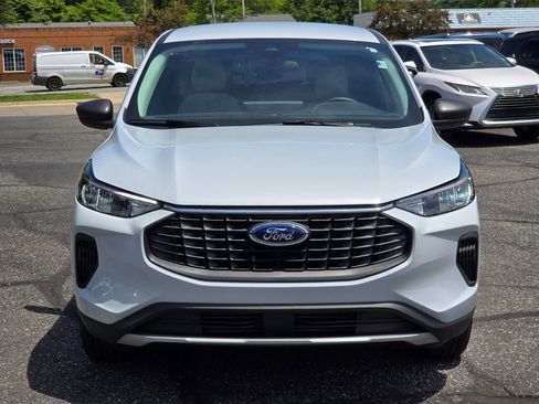 Used 2025 Ford Escape Active w/ Active Premium Tech Pack FWD image 23