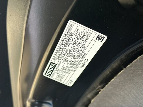 Used 2025 Toyota Highlander XSE AWD/4WD image 30