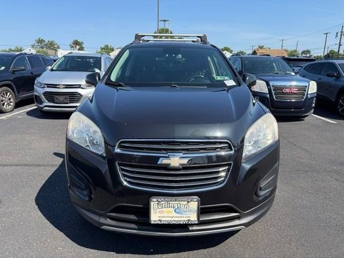 Used 2016 Chevrolet Trax LT w/ LT Sun and Sound Package AWD/4WD image 2