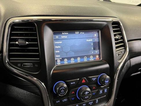 Certified 2020 Jeep Grand Cherokee Laredo image 41