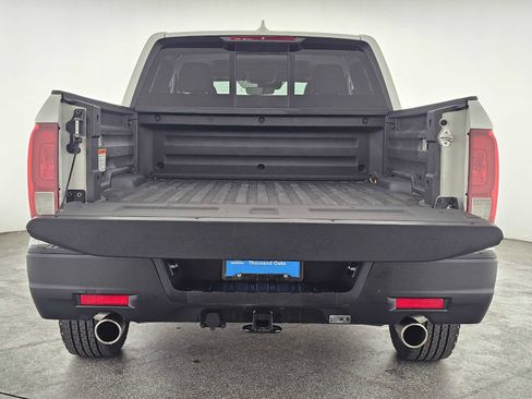Certified 2025 Honda Ridgeline RTL image 14