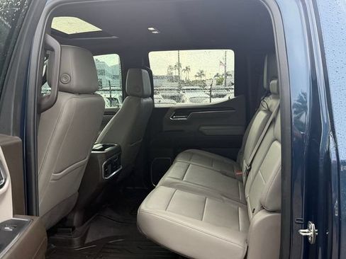 Used 2022 GMC Sierra 1500 SLT w/ SLT Premium Plus Package RWD image 11