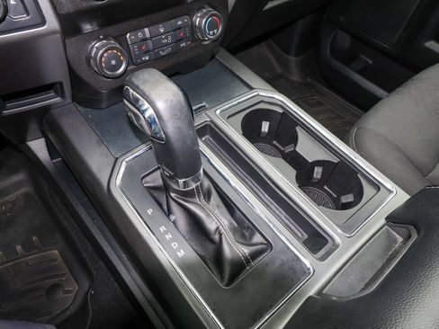 Used 2019 Ford F150 XLT w/ Equipment Group 302A Luxury AWD/4WD image 23