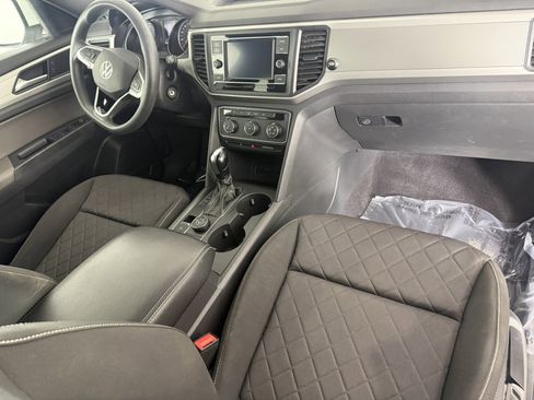 Used 2021 Volkswagen Atlas Cross Sport S image 11