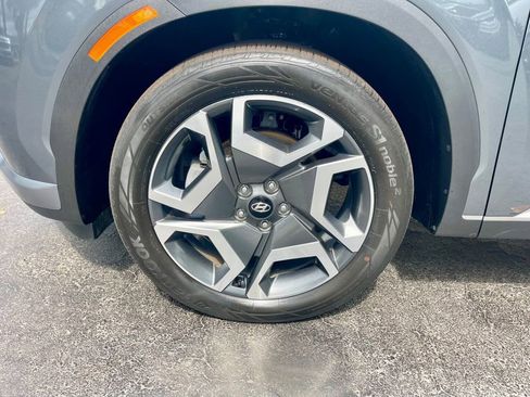 Used 2024 Hyundai Palisade SEL w/ Premium Package FWD image 9