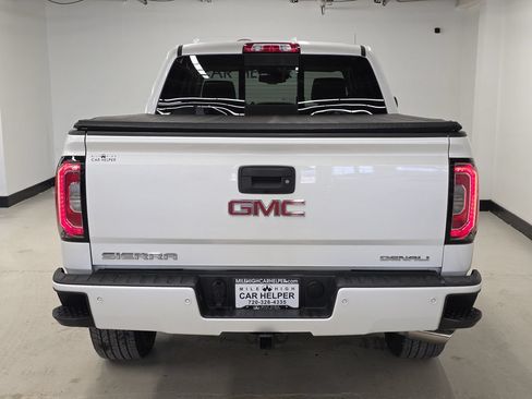 Used 2018 GMC Sierra 1500 Denali w/ Denali Ultimate Package AWD/4WD image 9