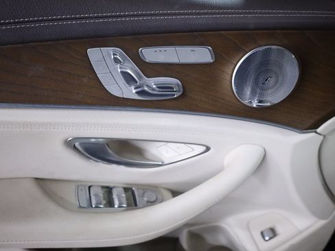 Certified 2018 Mercedes-Benz E 400 4MATIC Sedan image 10