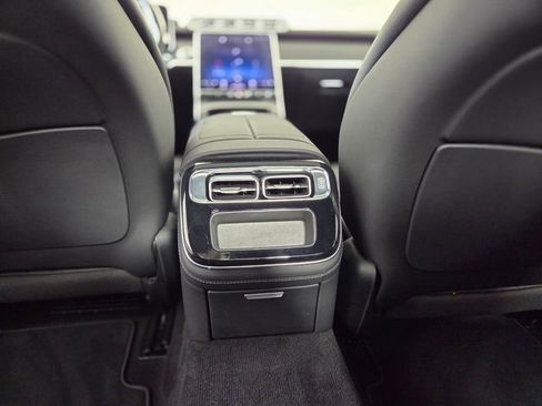 Certified 2022 Mercedes-Benz S 500 4MATIC image 22